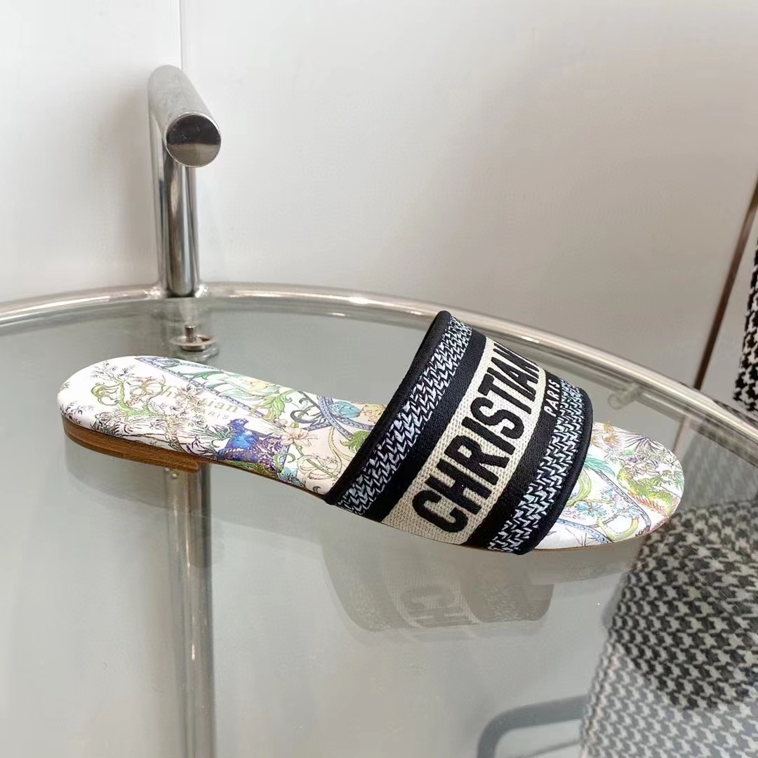 Dior Unisex CD Dway Slide White Multicolor Embroidered Cotton Étoile De Voyage Motif