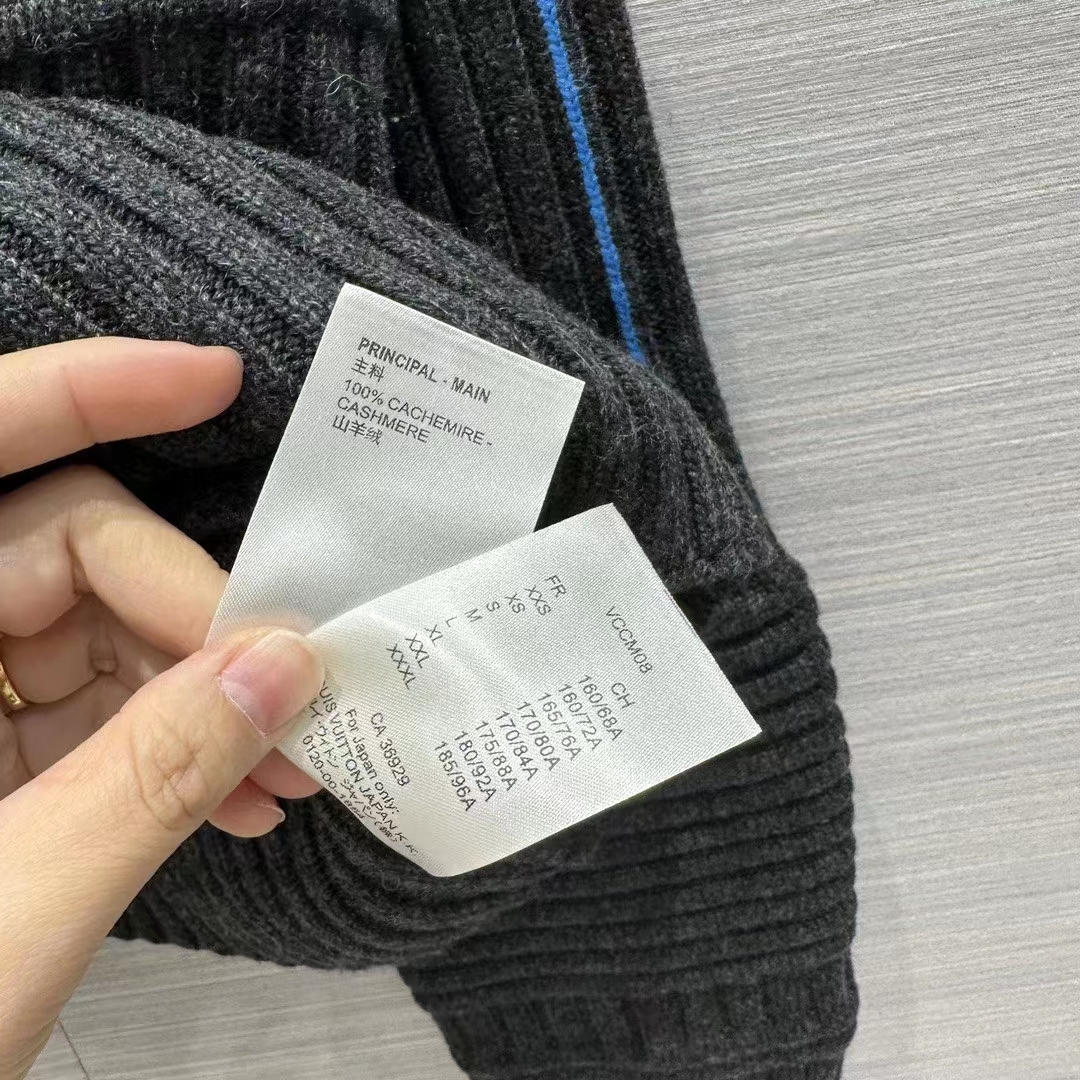 Louis Vuitton Men LV SKI Contrast Accent Cropped Pullover Wool Yack Coal