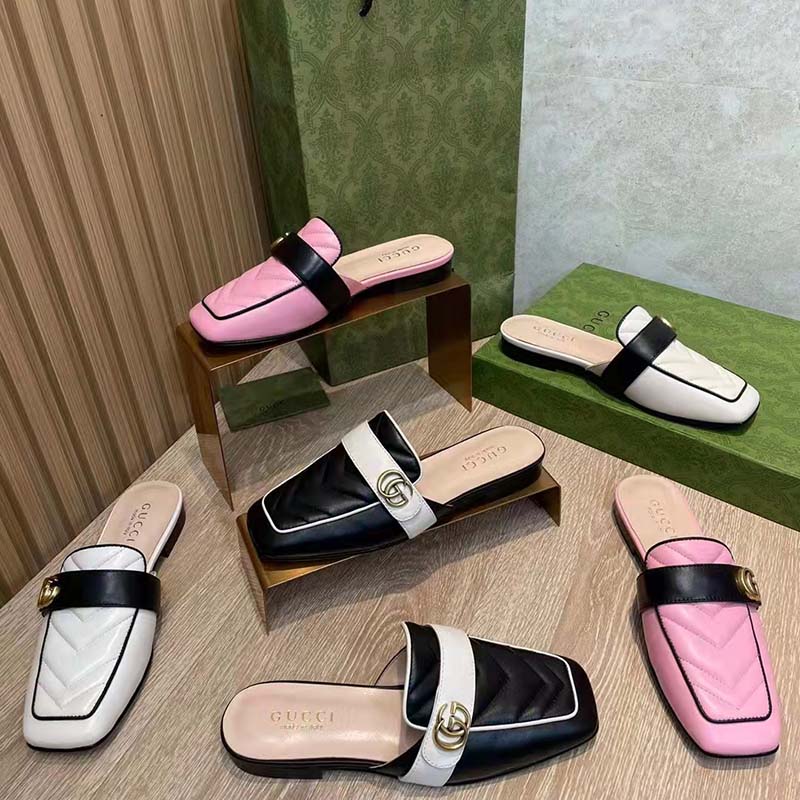 Gucci Women GG Slipper Double G Black Leather Matelassé Chevron Insert