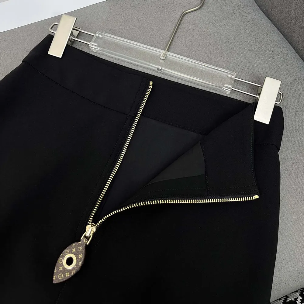 Louis Vuitton Women Technical Jersey Skirt 1AGNPI