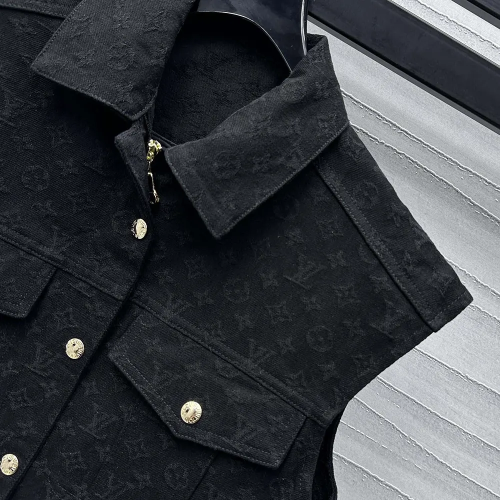 Louis Vuitton Women Sleeveless Monogram Jacquard Denim Jacket 1AGHDP