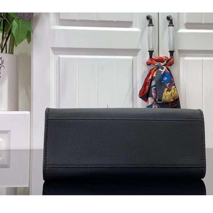 Louis Vuitton LV Women Lock Go Black Grained Calf Leather Microfiber Lining