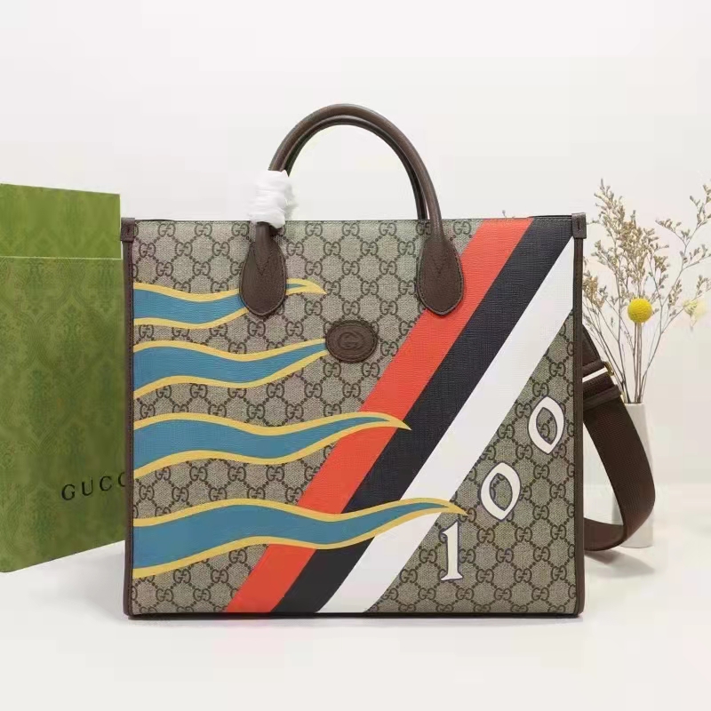 Gucci Unisex Medium Tote Geometric Print Beige Ebony GG Supreme Canvas