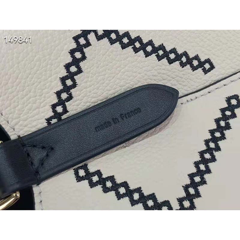 Louis Vuitton LV Women NéoNoé MM Bucket Bag Beige Embroidered Embossed Grained Cowhide