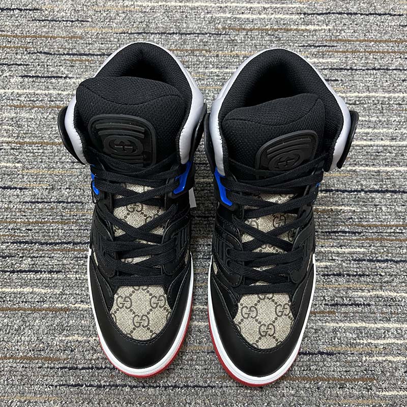 Gucci Unisex Gucci Basket Sneaker Beige Ebony GG Supreme Canvas Low Heel