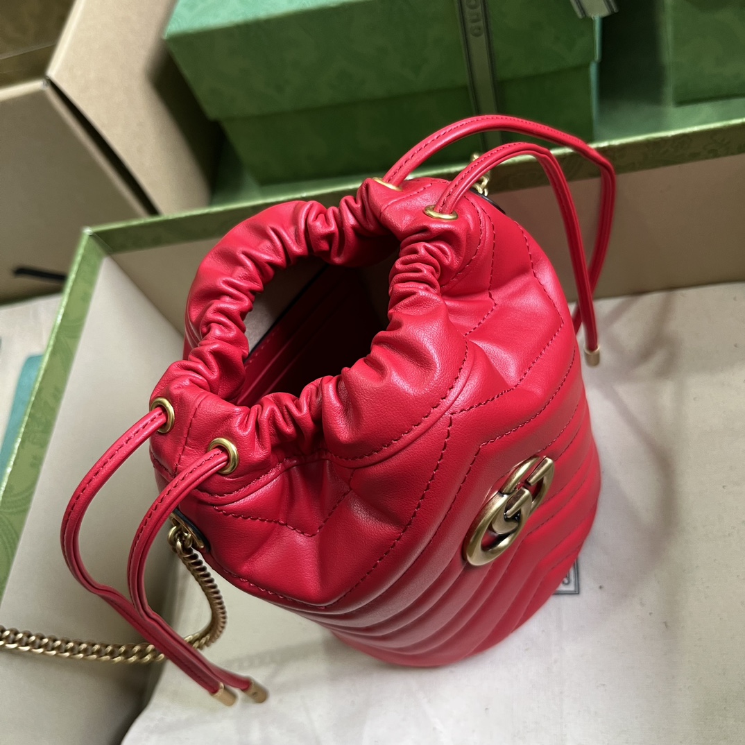 Gucci Women GG Marmont Mini Bucket Bag Red Matelassé Chevron Leather Double G