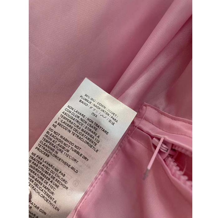 Gucci Women GG Cotton Canvas Puffer Jacket Light Pink GG Lined Interlocking G Two Front Pockets