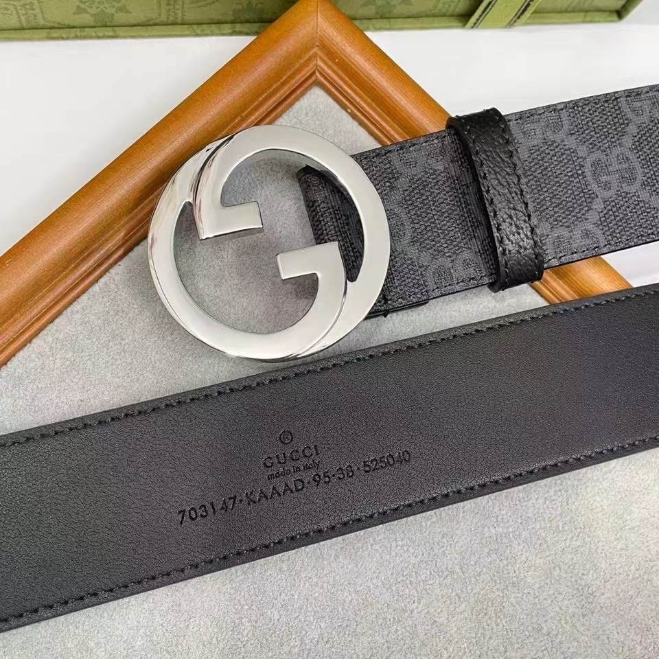 Gucci Unisex GG Blondie Belt Round Interlocking G Buckle Black GG Supreme Canvas