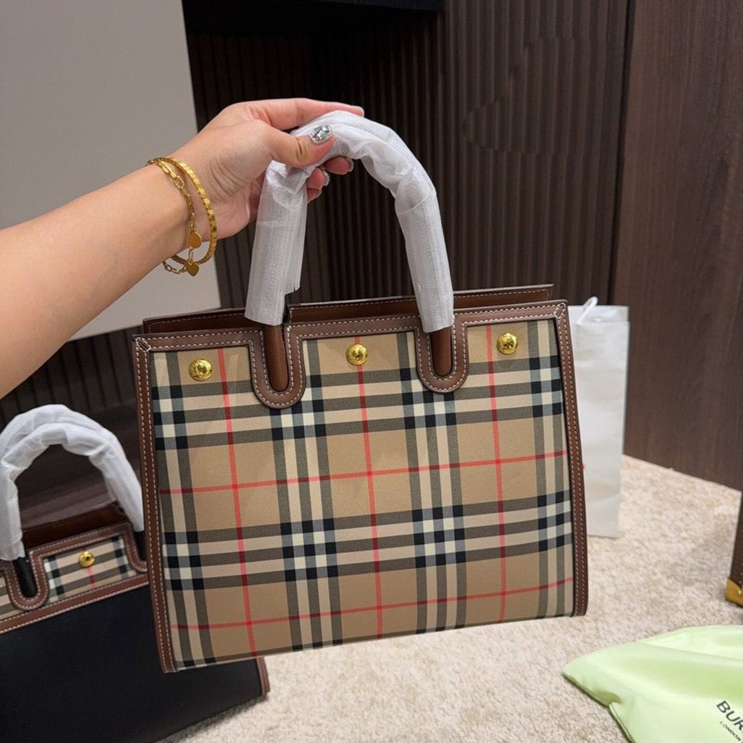 New Fasion Versatile Handbag 1024010910