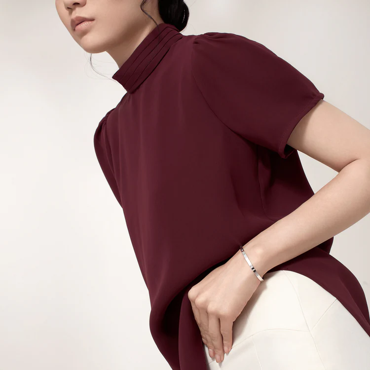 CARTIER LOVE BRACELET, SMALL MODEL, 6 DIAMONDS – 16