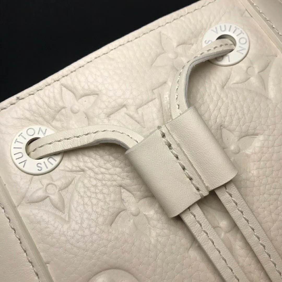 Louis Vuitton LV Men Christopher PM Backpack Taurillon Cowhide-White