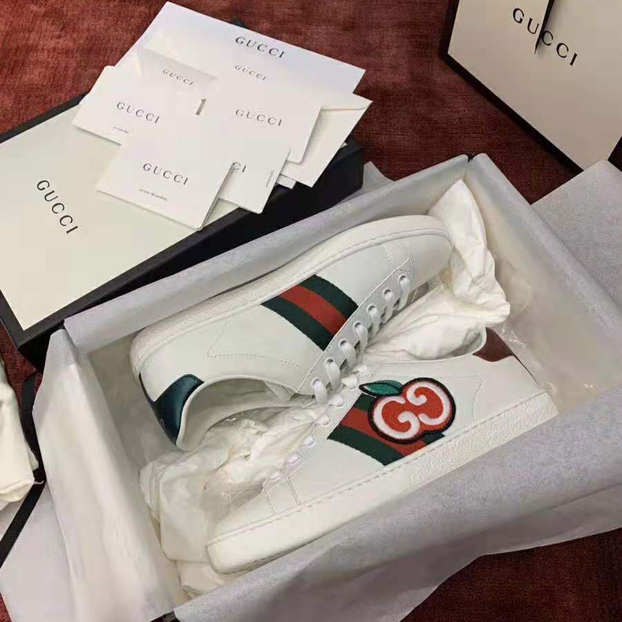 Gucci Unisex Ace Sneaker with GG Apple in White Leather 2 cm Heel