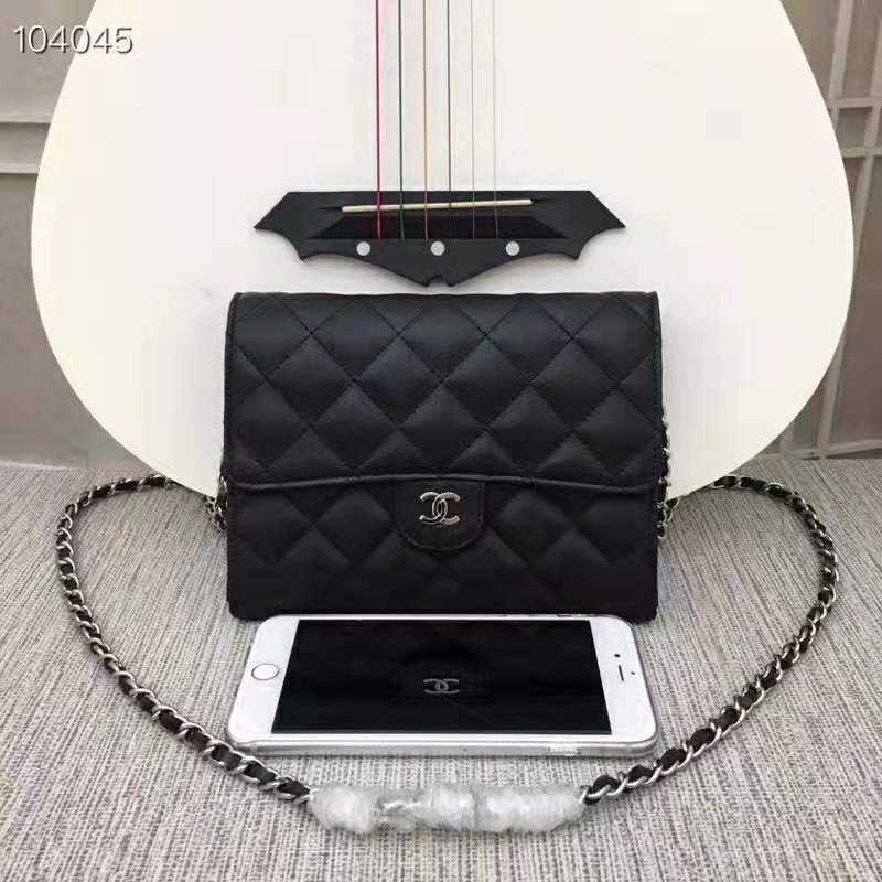 Chanel Women Classic Clutch with Chain in Lambskin Leather-Black