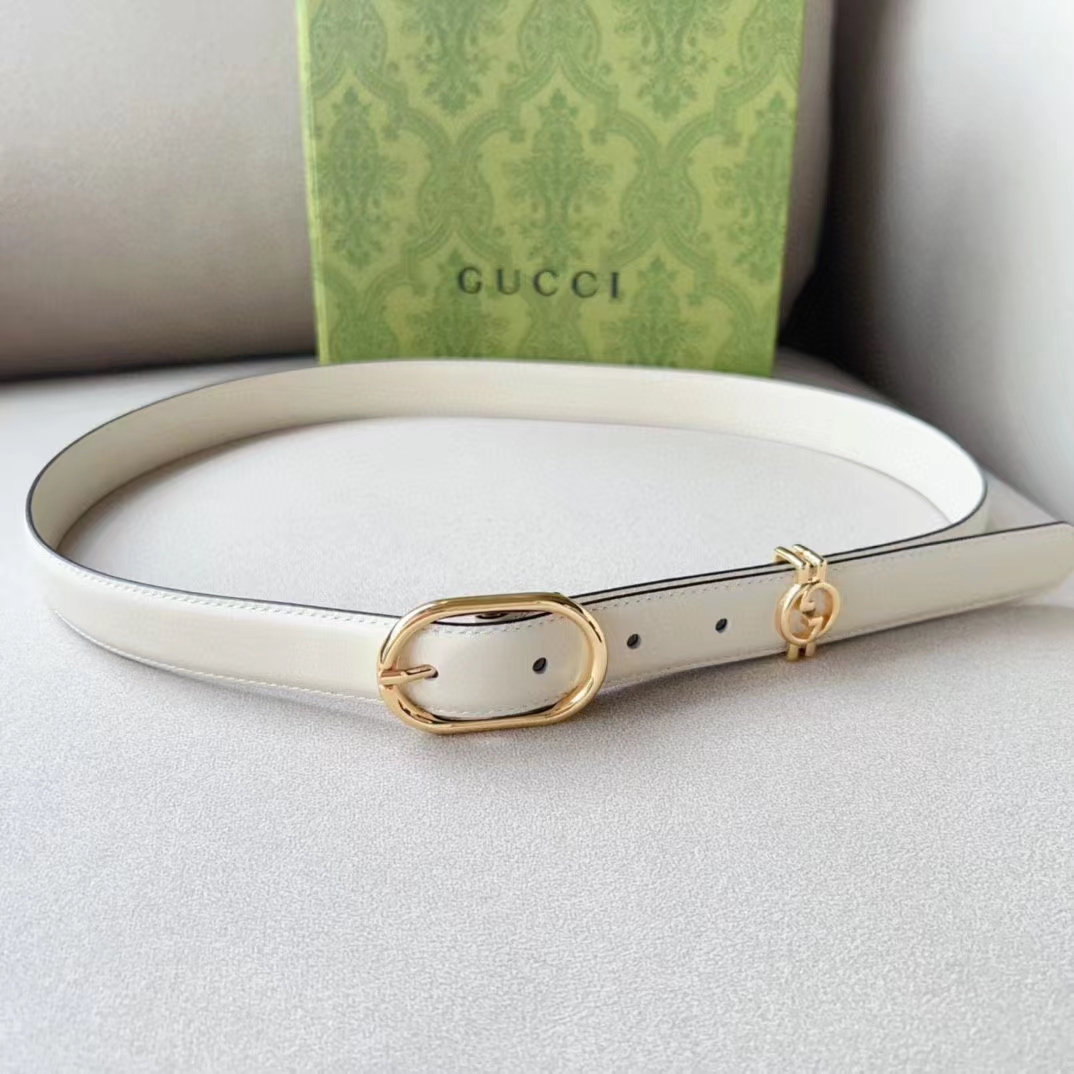 Gucci Unisex GG Belt Round Interlocking G White Leather Oval Buckle 2.3 CM Width