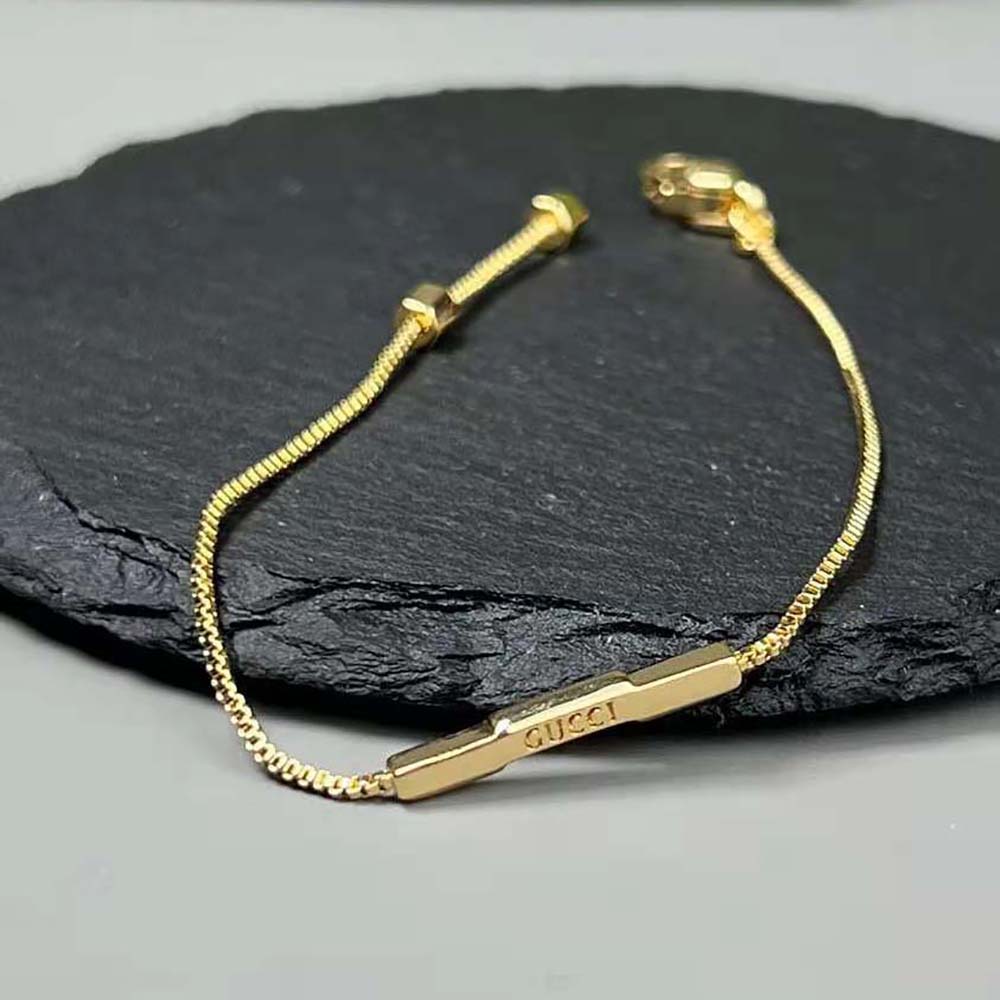Gucci Women Link to Love Bracelet with ‘Gucci’ Bar in Yellow Gold