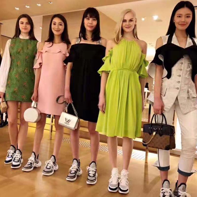 Louis Vuitton LV Unisex LV Archlight Sneaker in Calf Leather and Technical Fabric-Blue