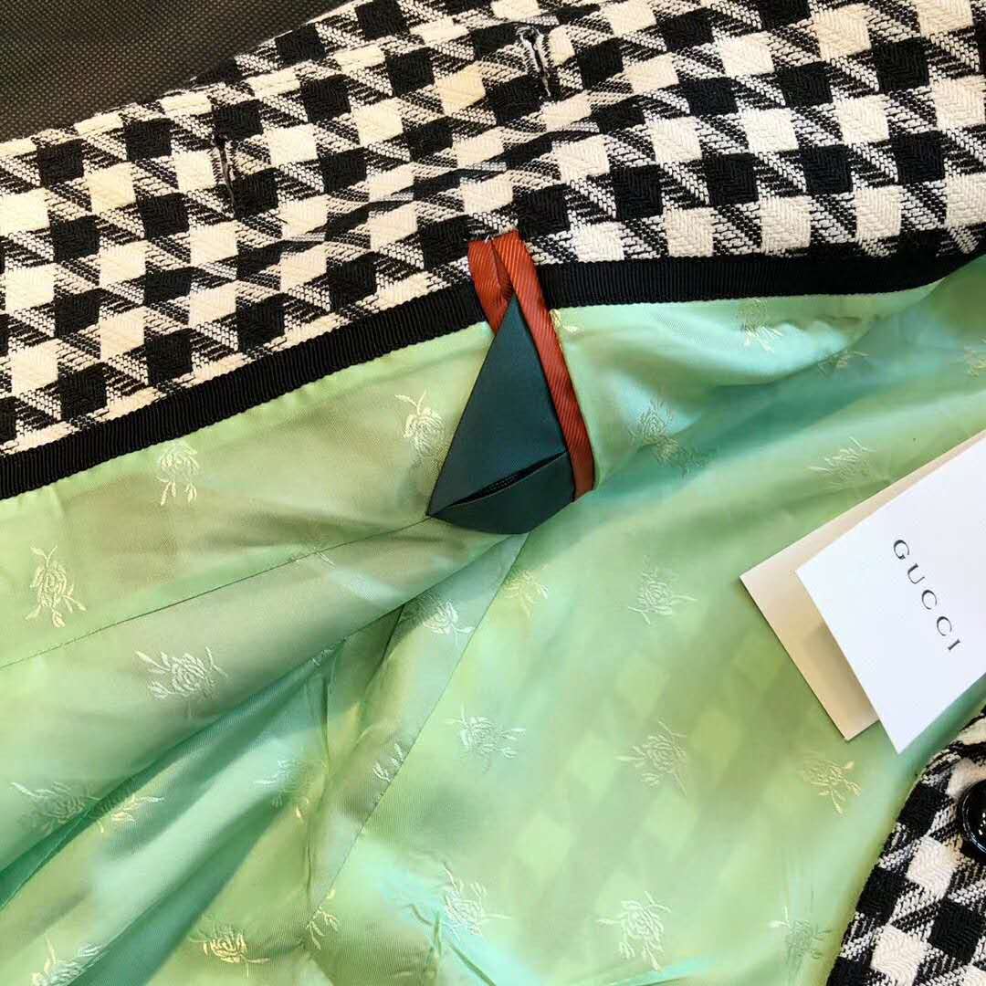 Gucci Women Houndstooth Fitted Jacket in Wool and Cotton-Black