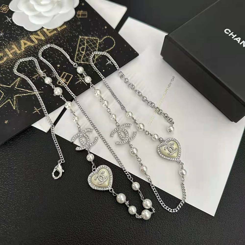Chanel Women Long Necklace in Metal Glass Pearls and Strass