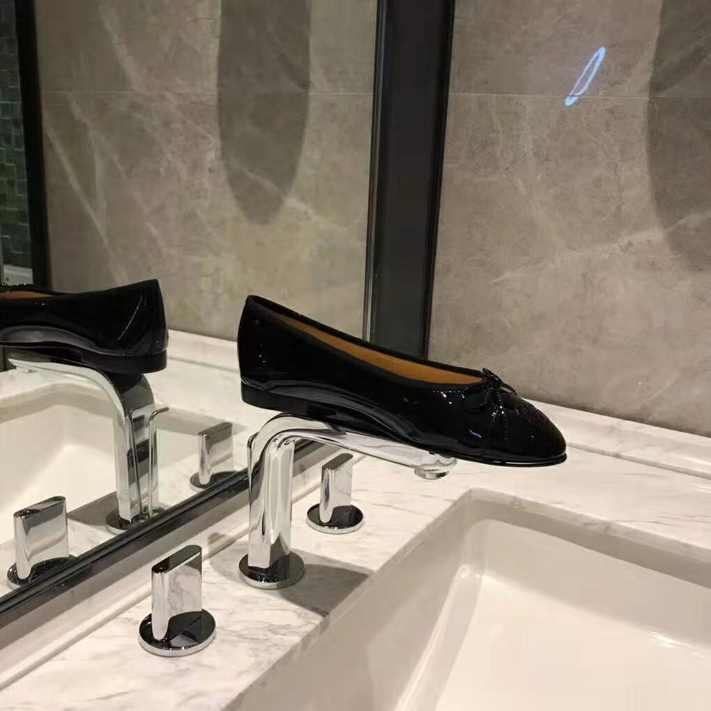 Chanel Women Ballerinas in Patent Calfskin Leather-Black