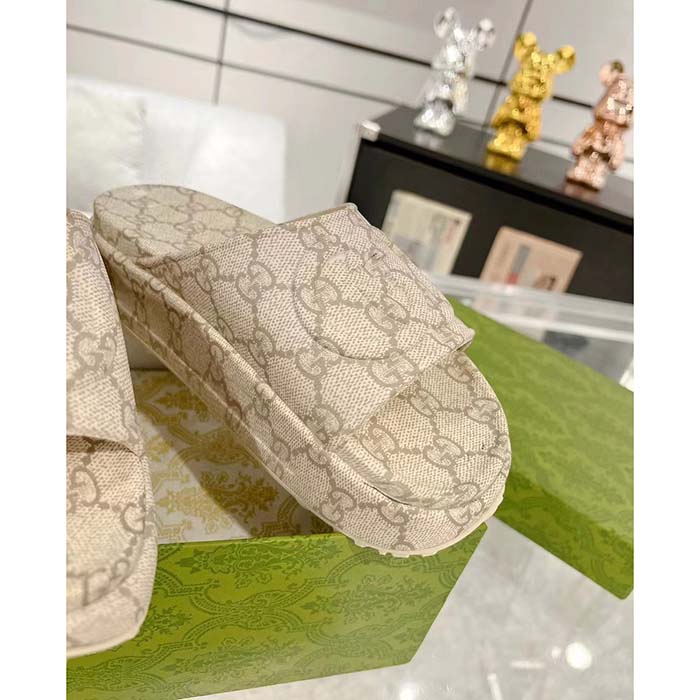 Gucci Unisex Slide Sandal Interlocking G Beige Ebony GG Rubber Low Heel