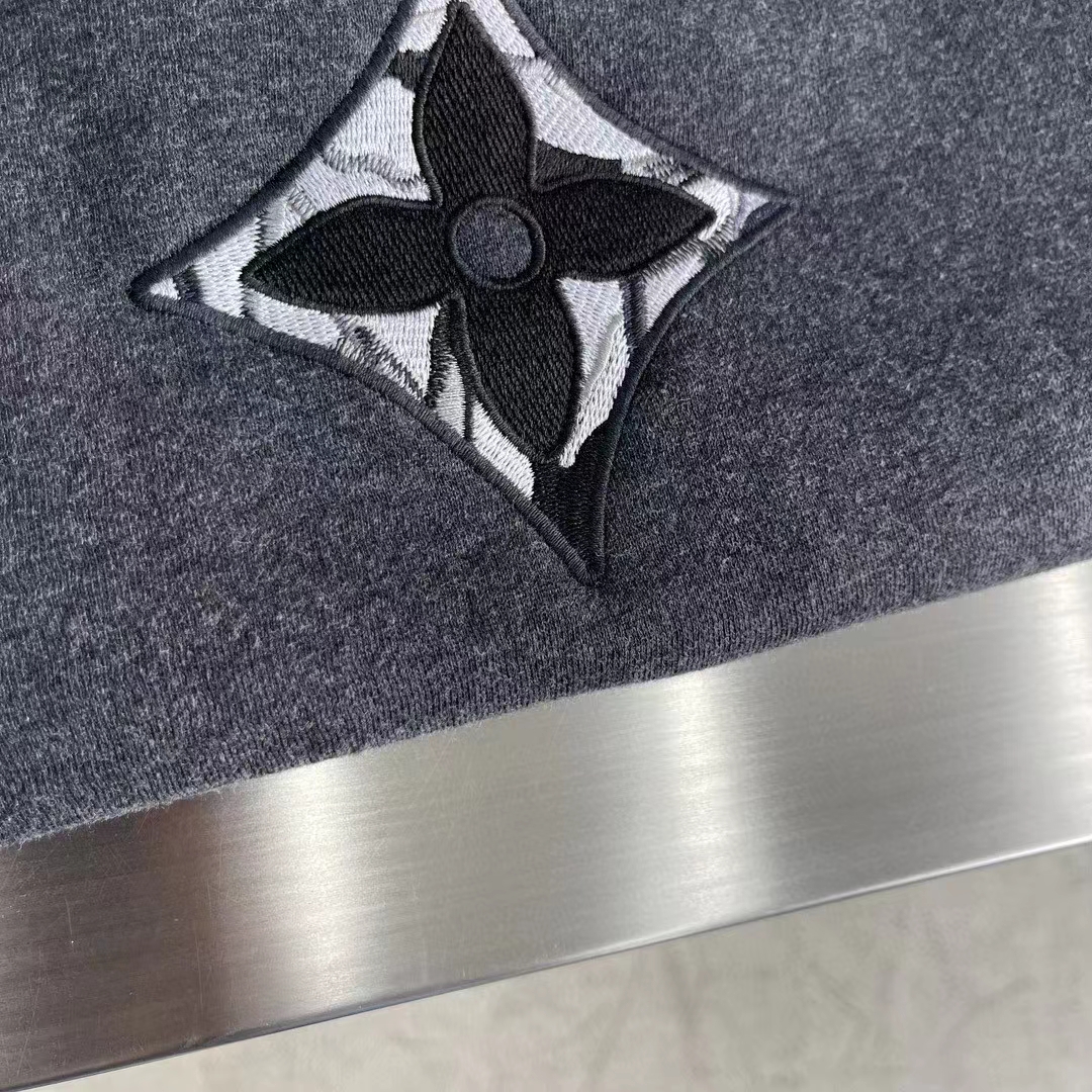 Louis Vuitton Women LV SKI Cotton Crewneck Regular Fit Monogram Ice Flower