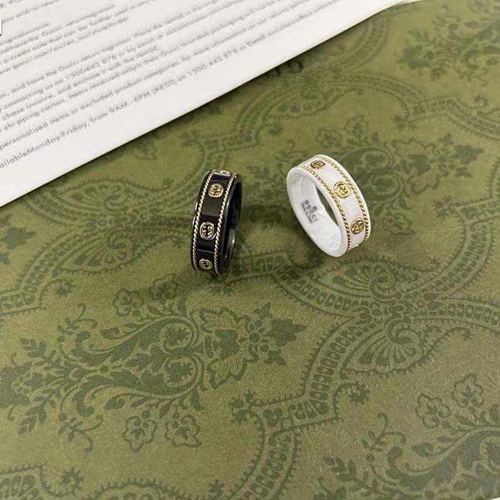 Gucci Unisex Icon Ring Yellow Gold Interlocking G 18k Yellow Gold Black Synthetic Corundum