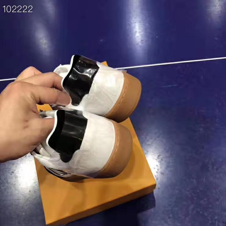 Louis Vuitton LV Women LV Frontrow Sneaker in Calf Leather and Suede Calf Leather-Black