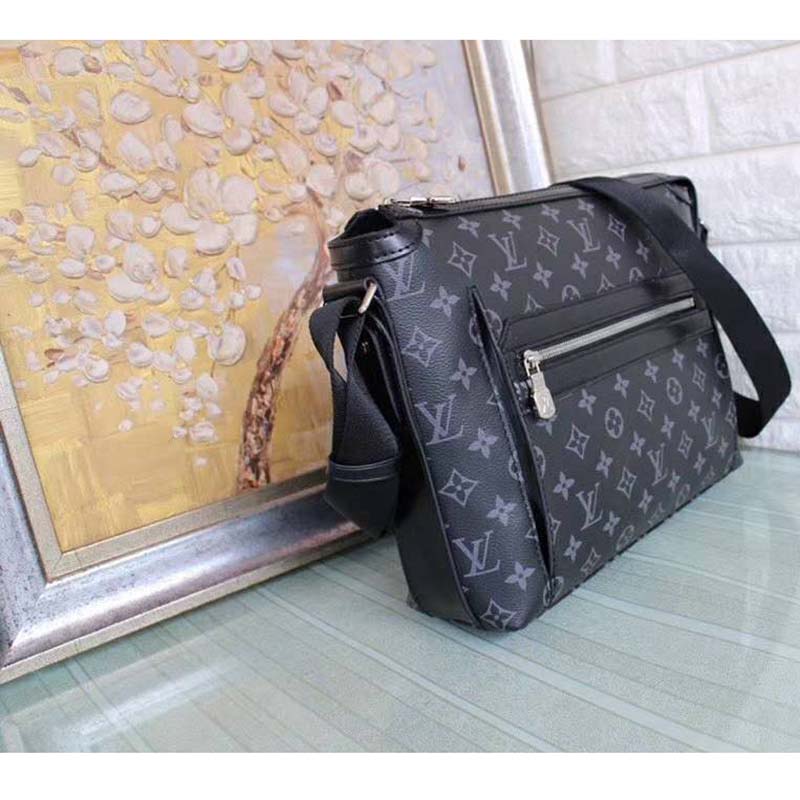 Louis Vuitton LV Men Odyssey Messenger PM Monogram Eclipse Coated Canvas
