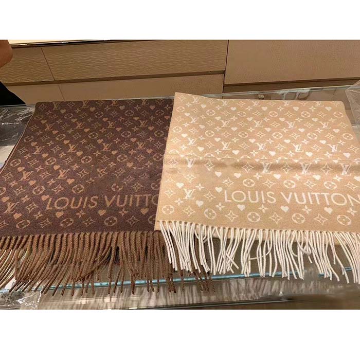 Louis Vuitton Unisex LV Game On Scarf Brown Allover Monogram M77377