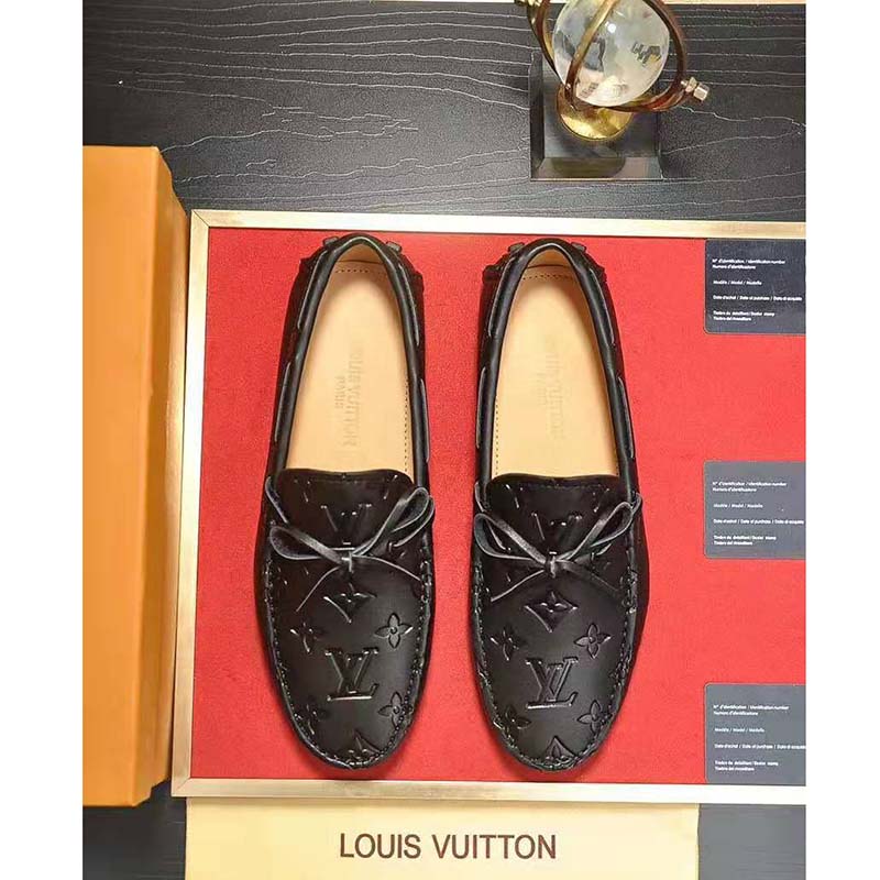 Louis Vuitton Men Arizona Moccasin Monogram-Embossed Grained Calf Leather-Black
