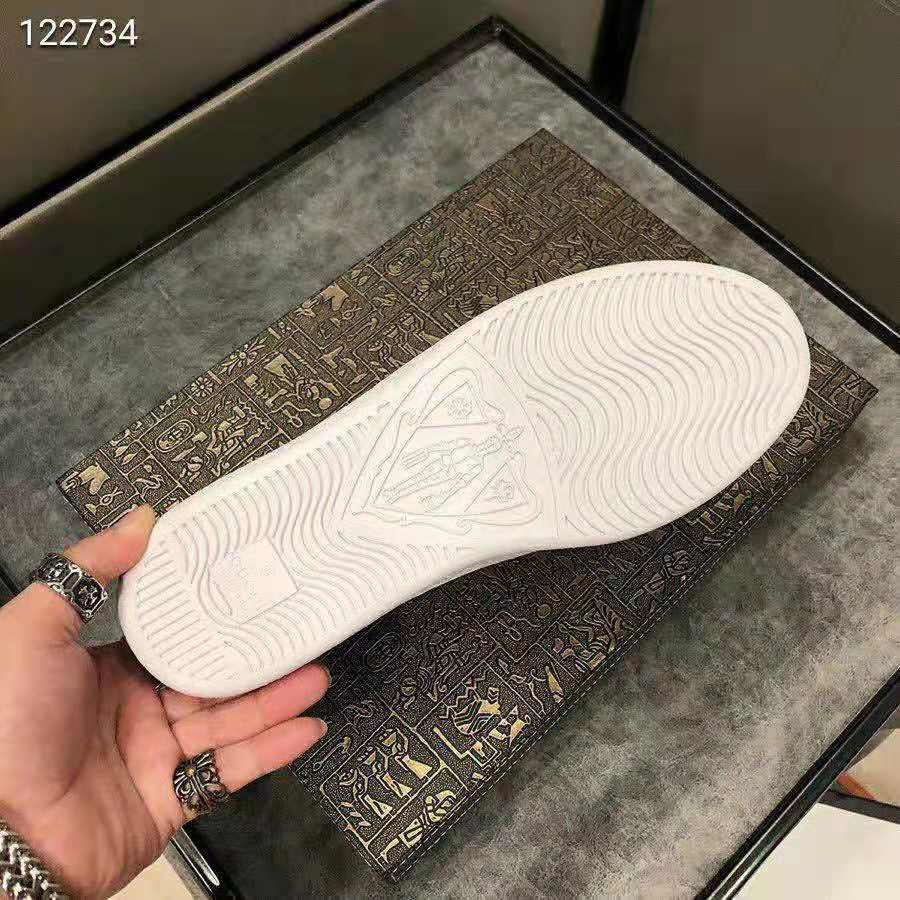 Gucci Women’s Ace GG Gucci Strawberry Sneaker in GG Supreme Canvas in 2cm Height-Brown