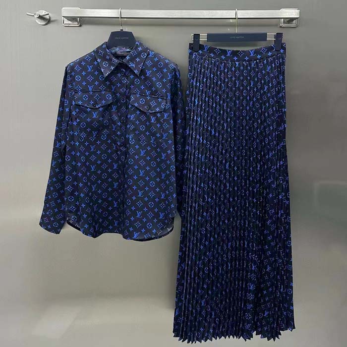 Louis Vuitton LV Women LV Monogram Silk Pleated Skirt Silk Navy