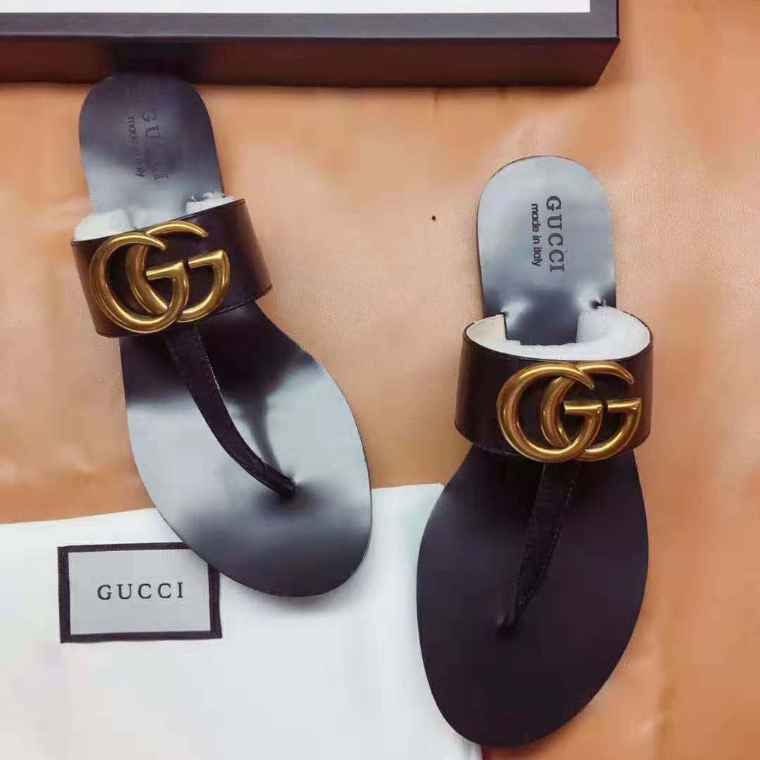Gucci Men Leather Thong Sandal with Double G-Black
