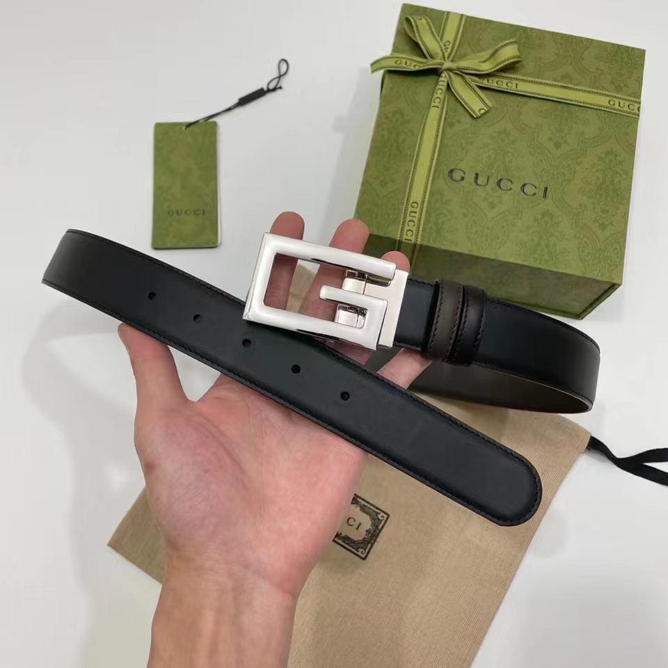 Gucci Unisex GG Reversible Belt Square G Buckle Black Leather Reverses Brown Leather