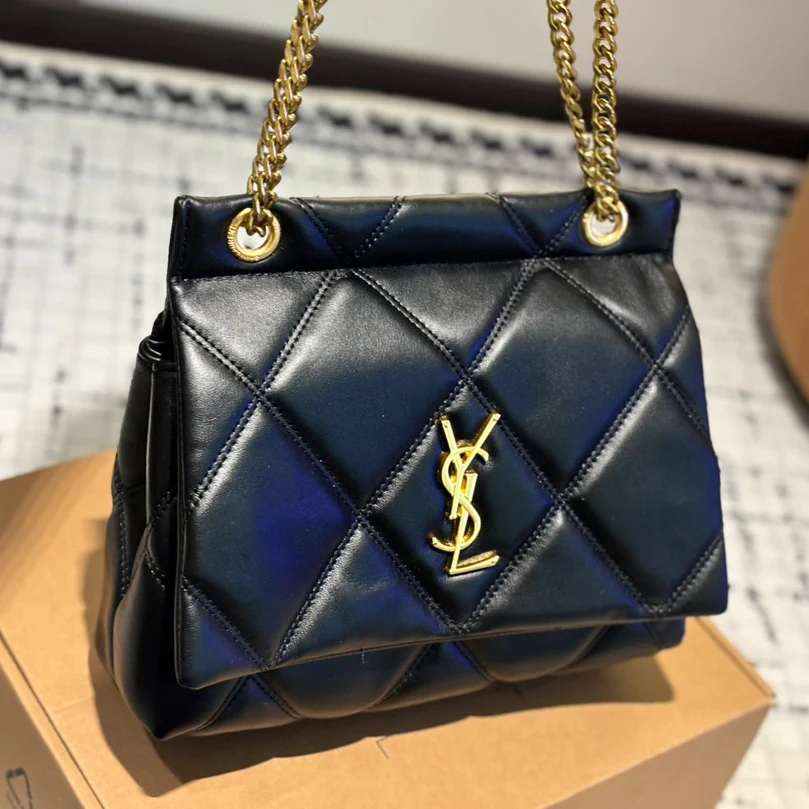 Versatile Commuter Chain Bag 1025012101