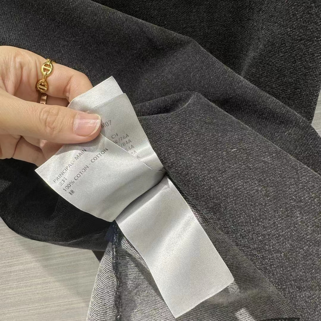 Louis Vuitton LV Women Bateau Neck T-Shirt Cotton Metal Grey Regular Fit