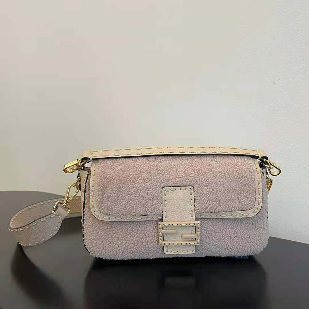 Fendi Women Baguette Pink Sheepskin Bag