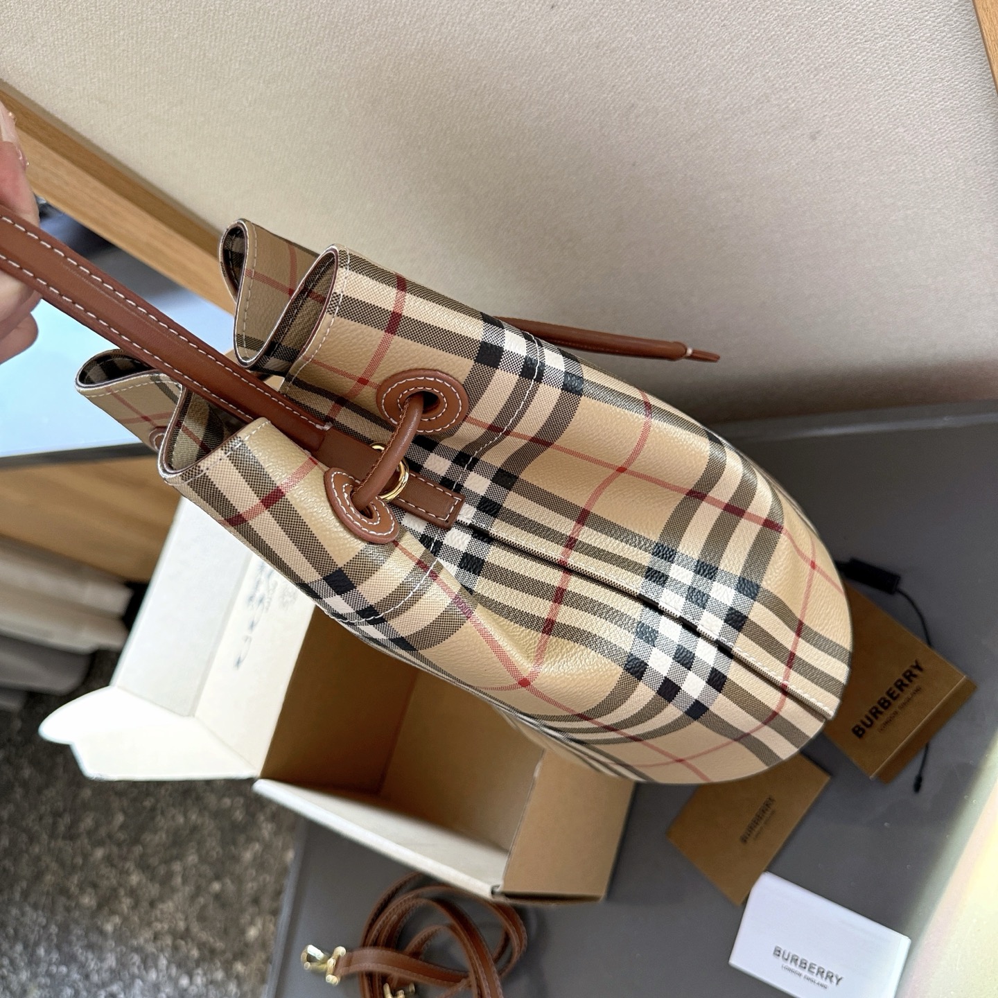 25 BBR Exclusive Retro New Small Bucket Bags 0425040705