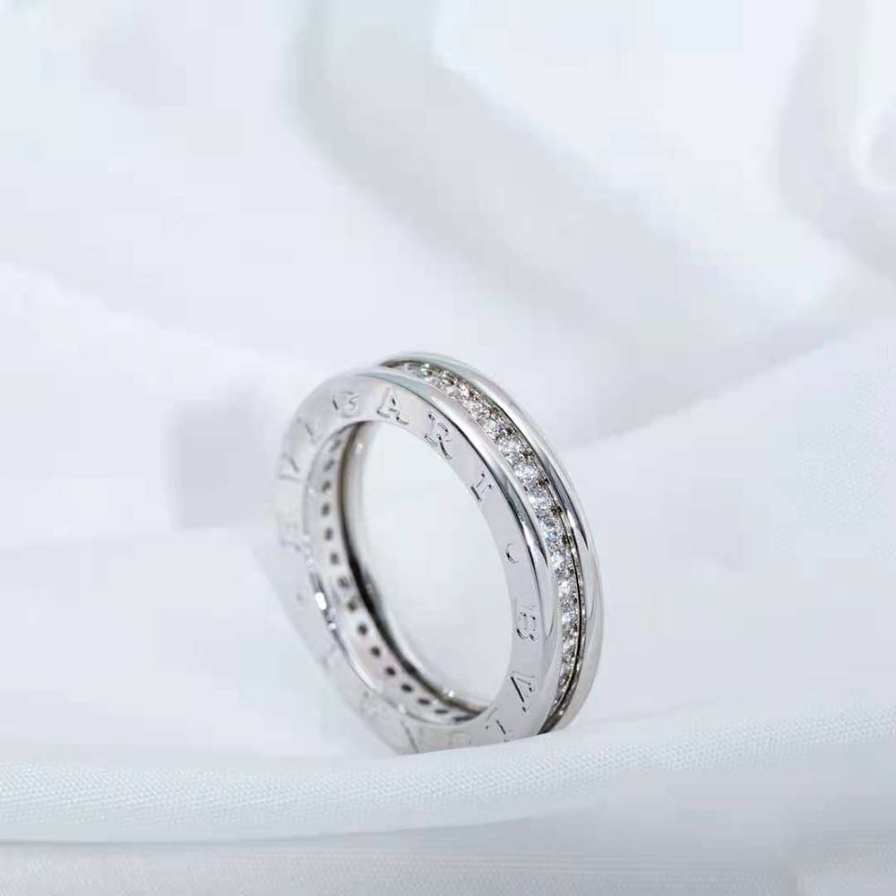 Bvlgari Women B.zero1 One-Band Ring in 18 KT White Gold Set with Pave Diamonds on the Spiral