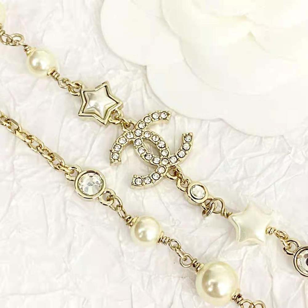 Chanel Women Necklace in Metal Resin Glass Pearls and Strass
