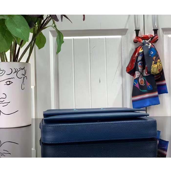 Louis Vuitton LV Women Félicie Pochette Gradient Blue Monogram Grained Cowhide Leather