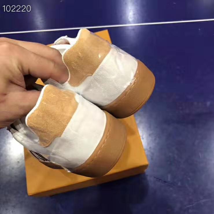 Louis Vuitton LV Women LV Frontrow Sneaker in Calf Leather and Suede Calf Leather-Pink