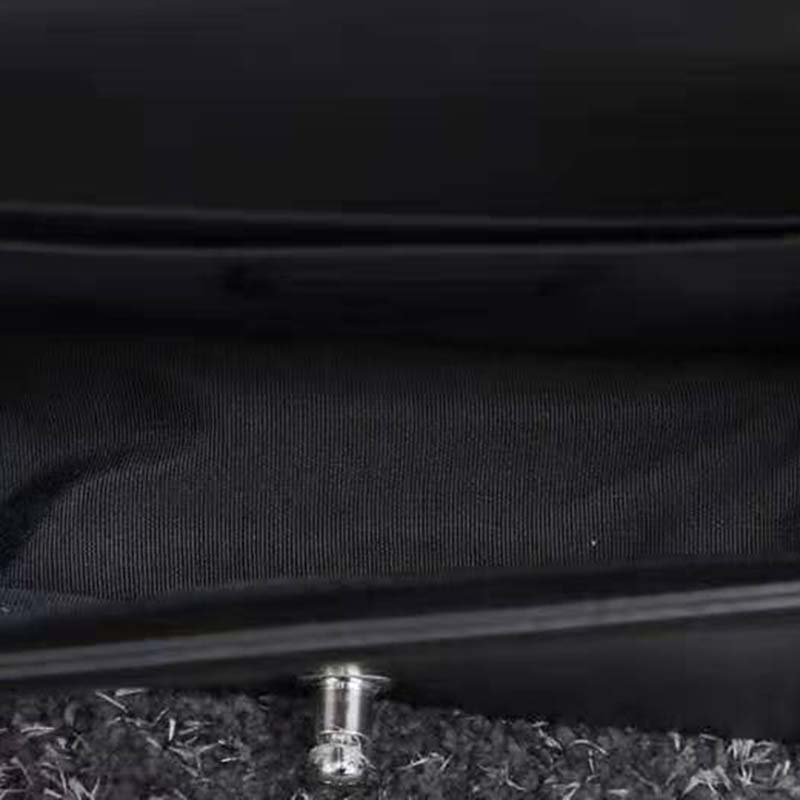 Chanel Women Boy Chanel Handbag in Calfskin Leather-Black