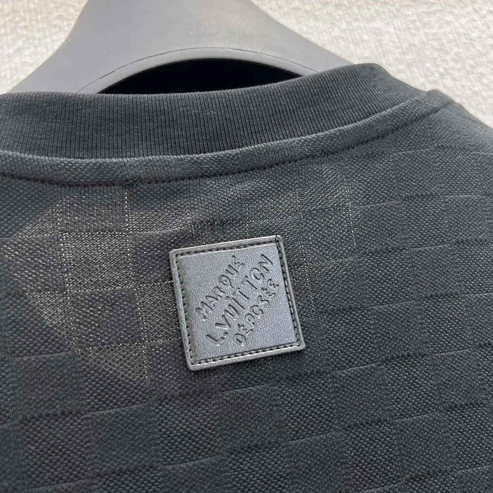 Louis Vuitton Women Signature Embellished T-Shirt 1AIMLZ