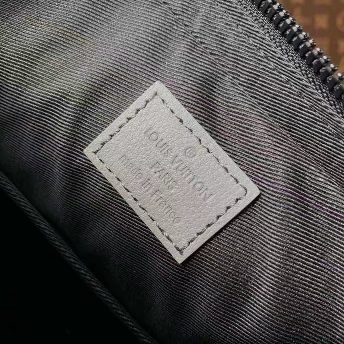 Louis Vuitton LV Unisex Trio Messenger Anthracite Gray Calf Leather Cowhide