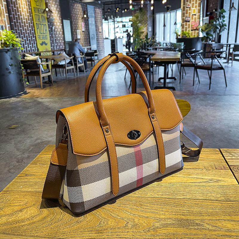 New Fashion Large Capacity Plaid Tote Bag 1024042914