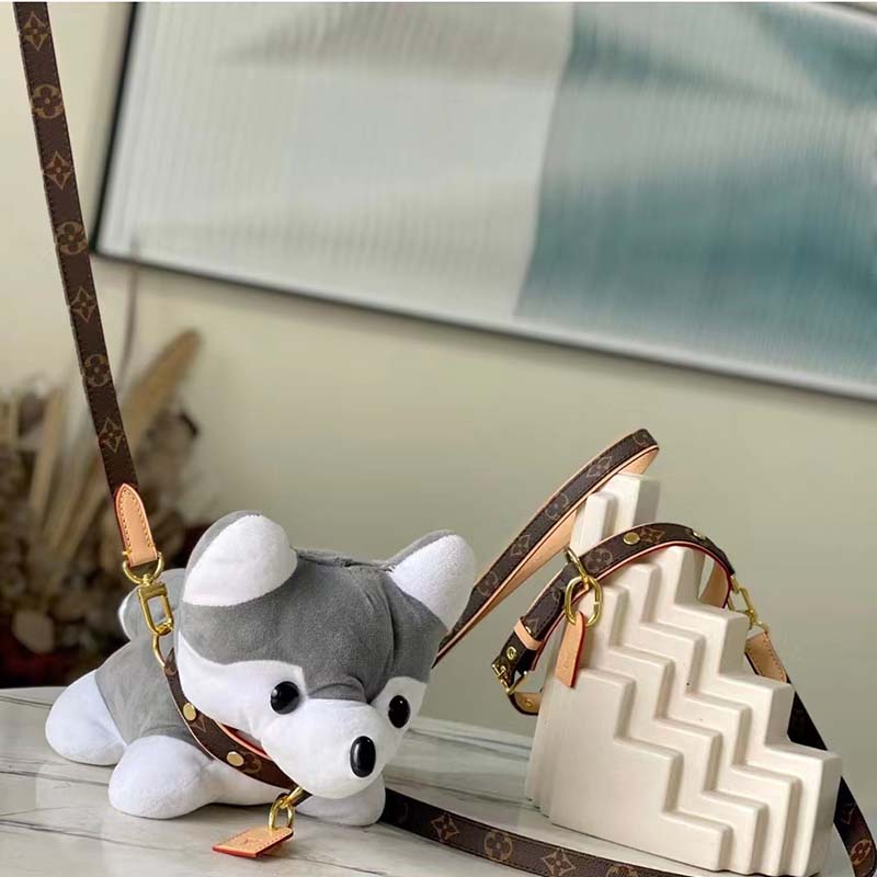 Louis Vuitton LV Unisex Leash MM Monogram Coated Canvas Cowhide Leather