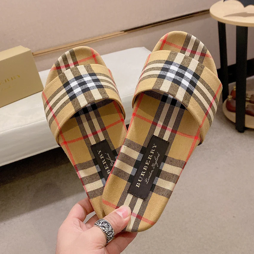 Fashion casual men's sandals and slippers 1024053112