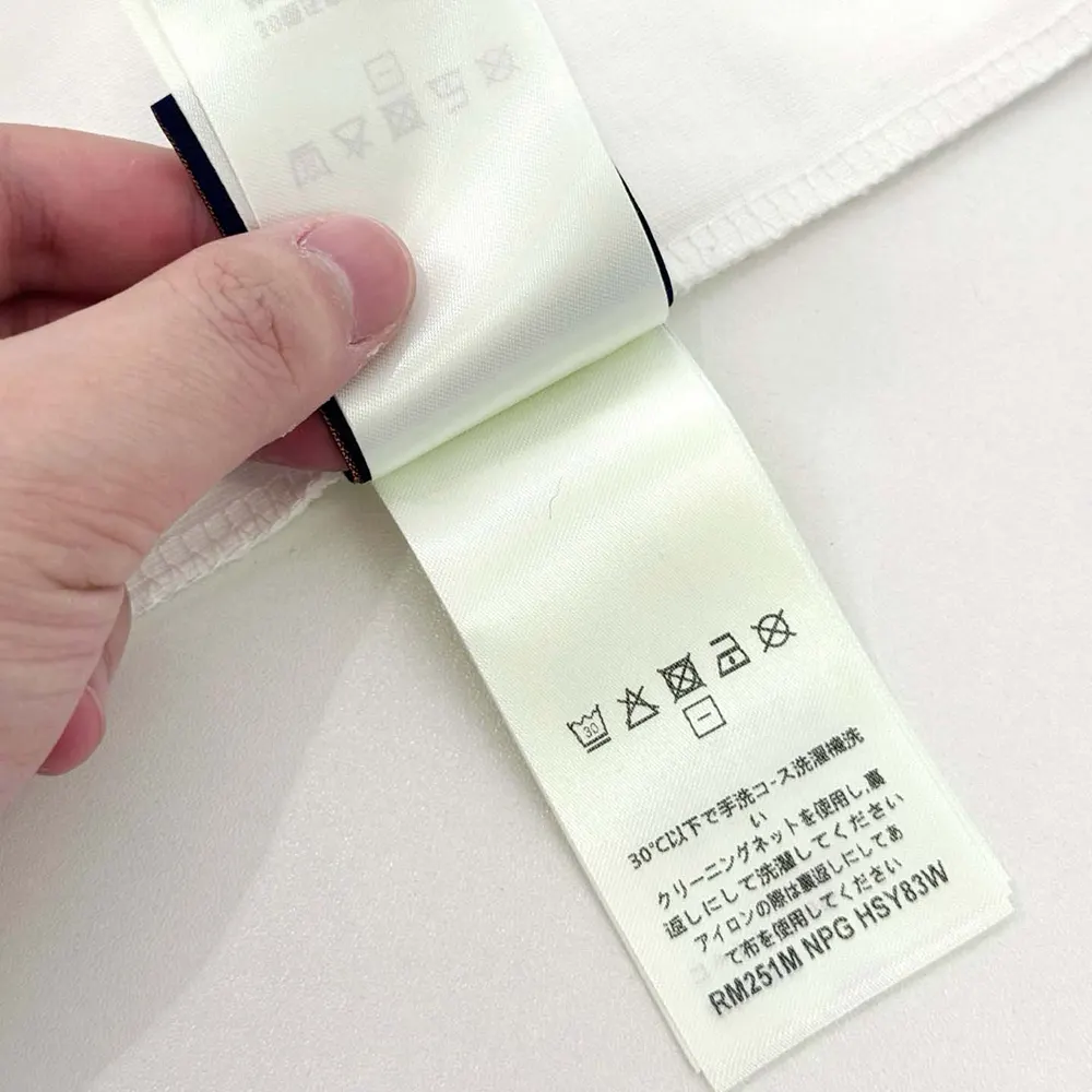 Louis Vuitton Women Graphic Cotton T-Shirt 1AHCW5