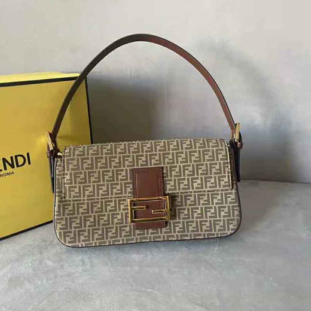 Fendi Women Baguette 1997 Beige Split Leather Bag